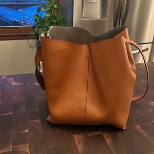 Brown bucket bag